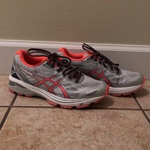 ASICS GT-1000 in gray/coral